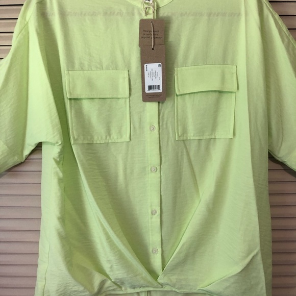 B New York Top - Picture 2 of 6